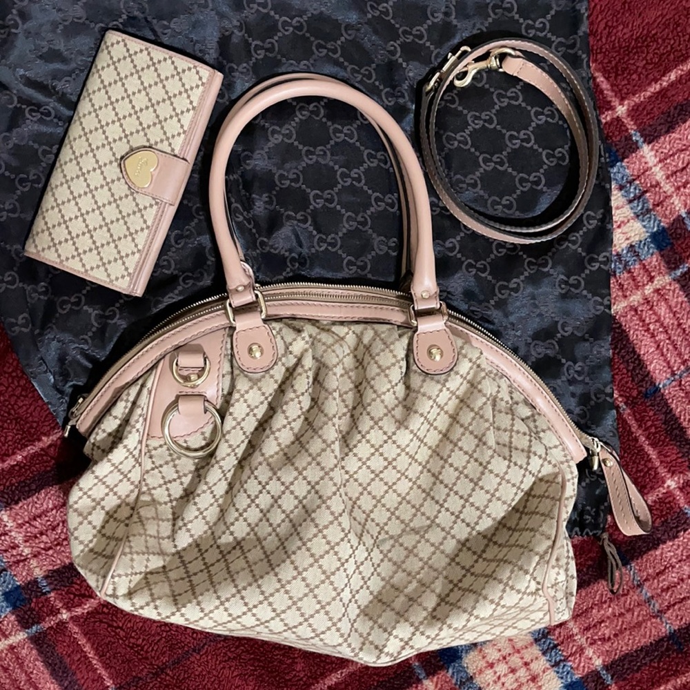 Gucci Monogram Medium Sukey Boston Bag & Wallet set